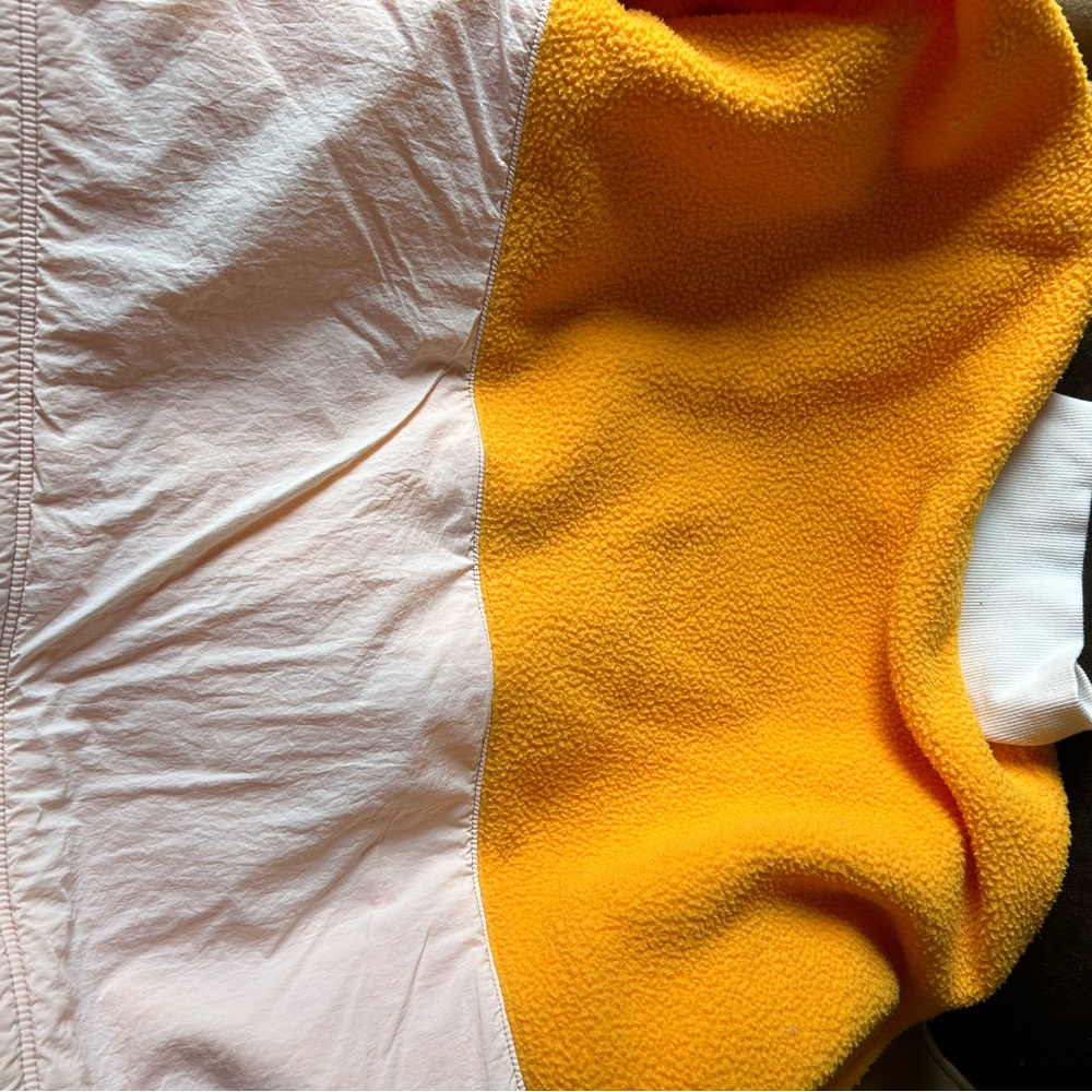 Great Fabletics jacket. - Picture 3 of 3